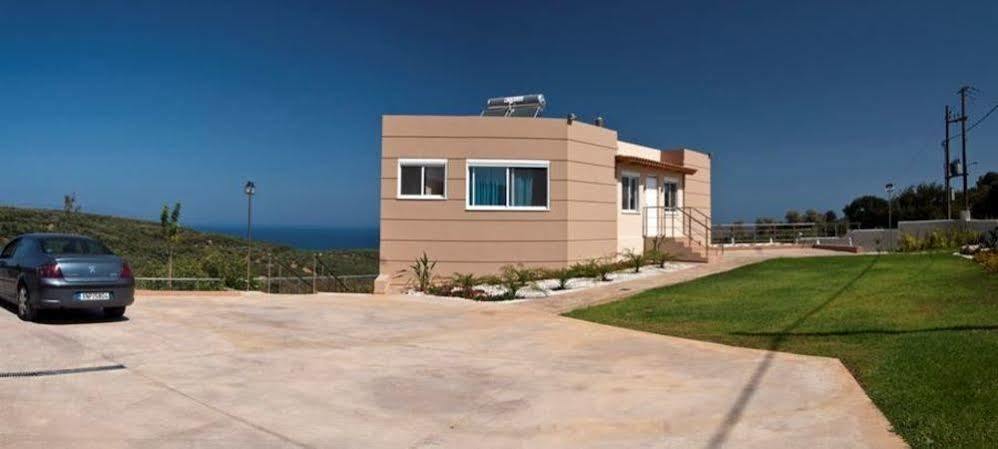 Villa Ariella With Sea View Agia Marina Eksteriør billede